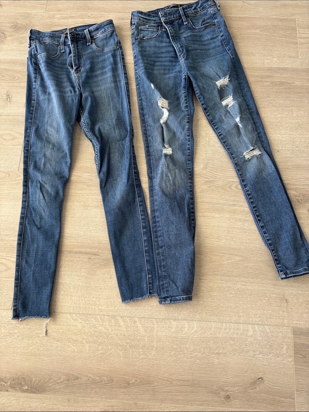 Abercrombie & Fitch Distressed Dark Blue Skinny Jeans Duo